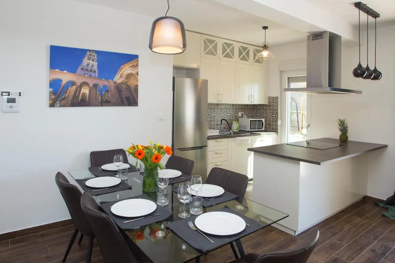 Apartment Your Own Resort Split