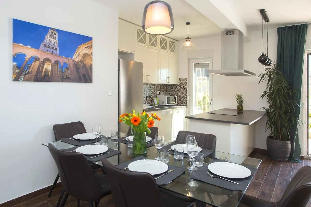 Apartment Your Own Resort Split