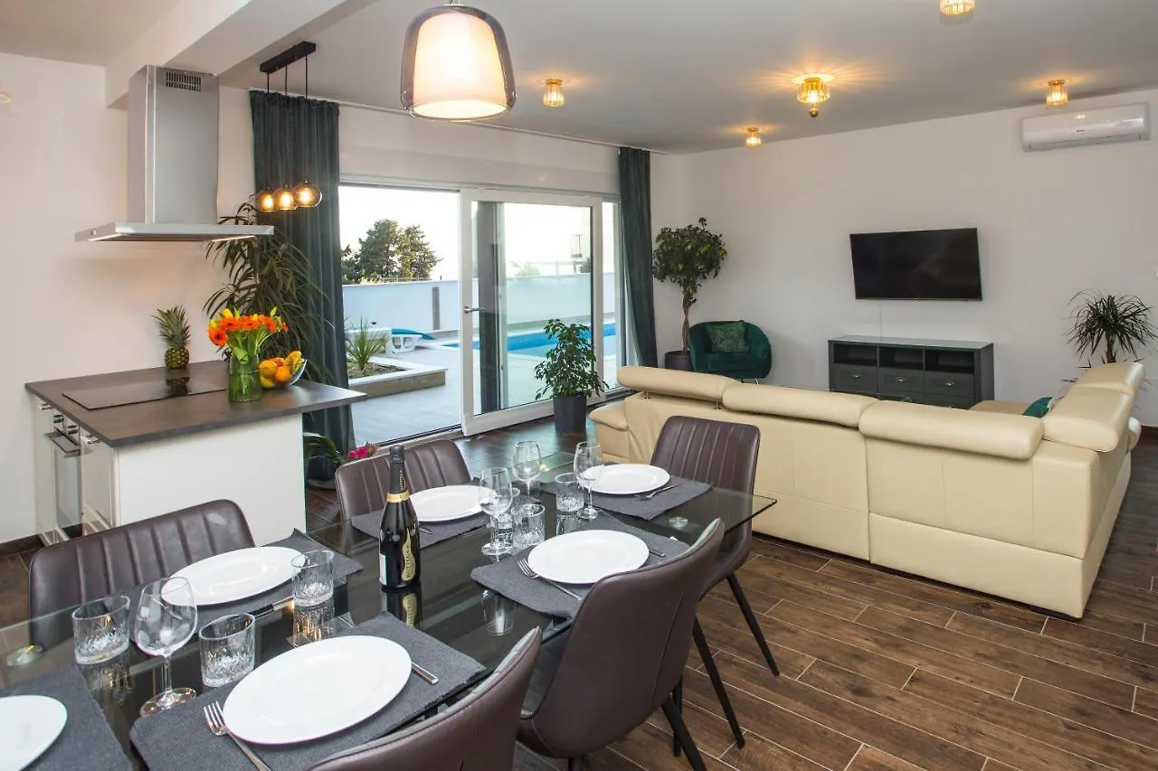 Apartment Your Own Resort Split